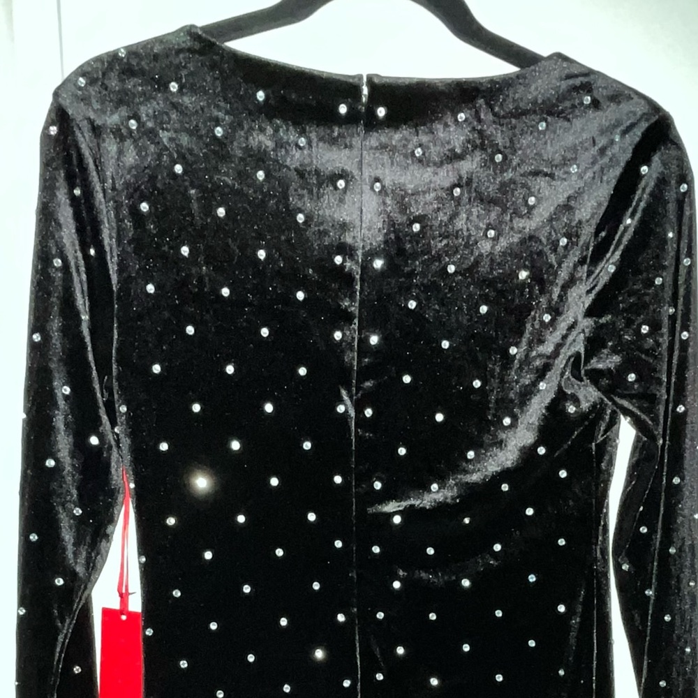 Jennifer Lopez Black Dress with Silver Accents - Picture 4 of 6